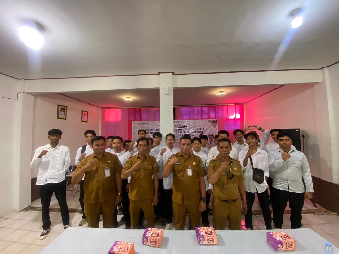 Kepala Disnakertrans Tanah Bumbu Buka Pelatihan Instalasi Listrik dan Plate Welder SMAW di UPTD BLK Pagatan